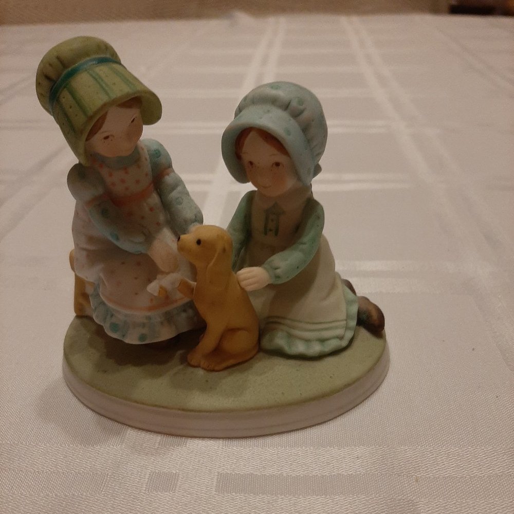 Vintage 1979 Holly Hobbie porcelain “All Better”